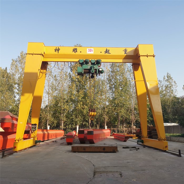 MH型電動(dòng)單梁門(mén)式起重機(jī) MH型電動(dòng)單梁門(mén)式起重機(jī)